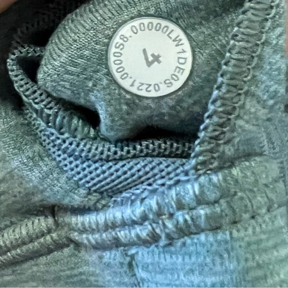 Lululemon Aligh Tank Heathered Tidewater Teal - Picture 9 of 9